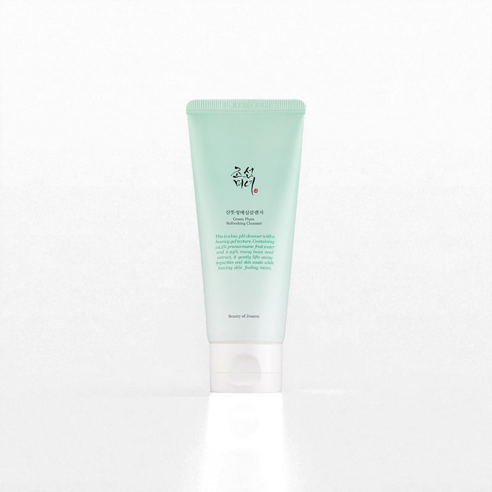Green Plum Refreshing Cleanser